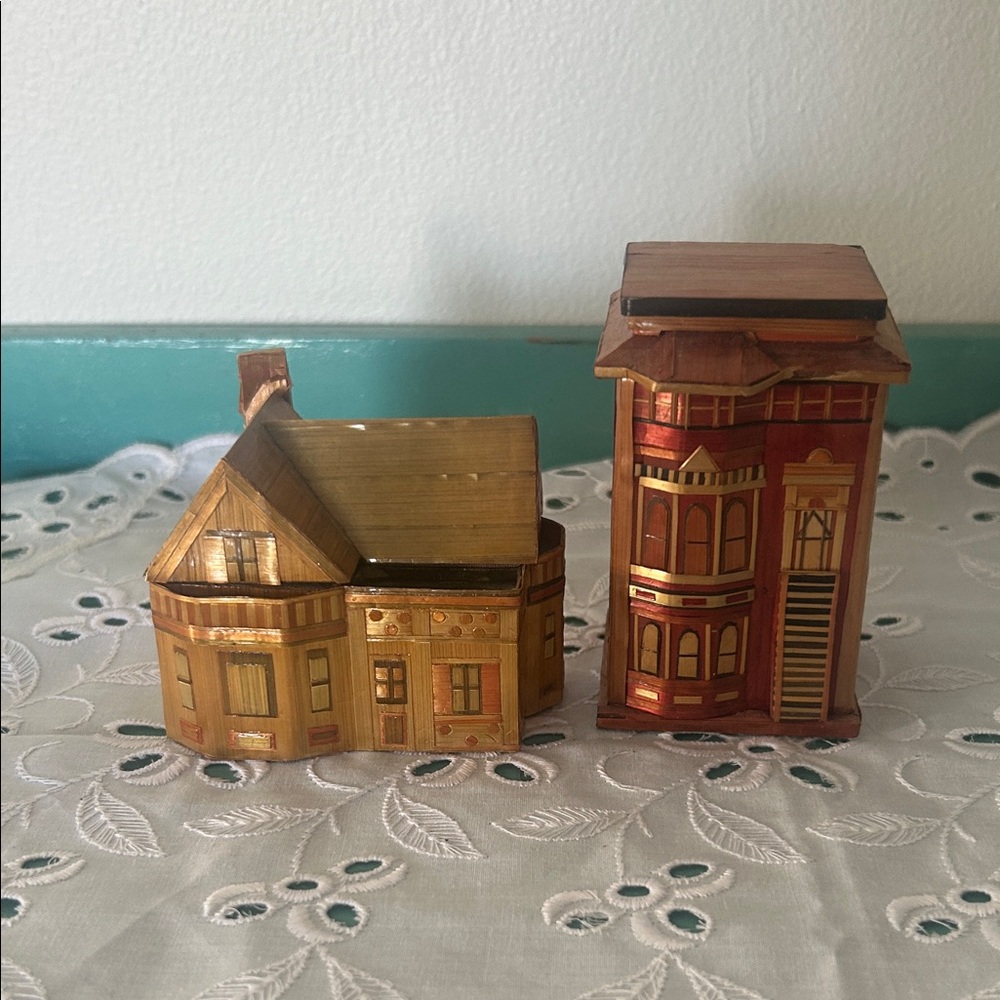 1986 Meow Houses by Reo Company PAIR